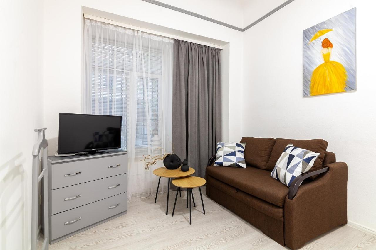 Avangard Shevchenko Avenue 11 Apart Lwów Zewnętrze zdjęcie